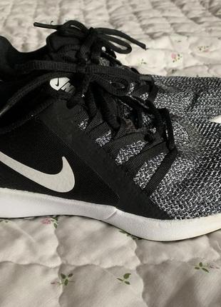 Оригінал nike versity compete кросівки