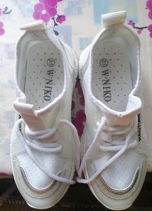 Кросівки для дівчинки