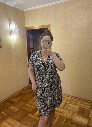 Сукня в леопардовий принт