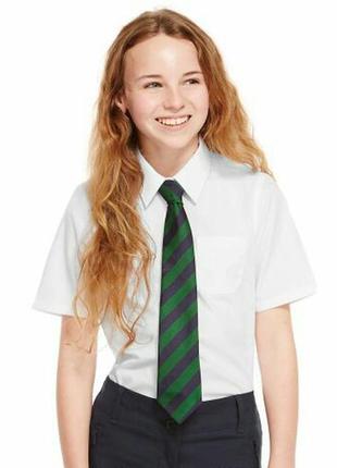 Біла сорочка з коротким рукавом