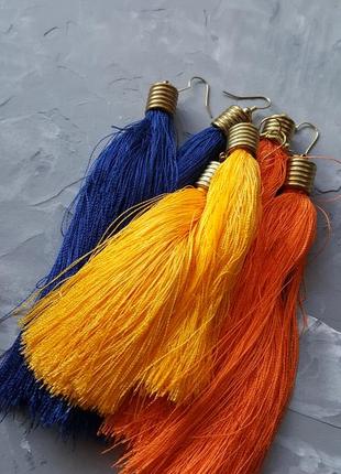 Серьги висячие нитки нити яркие тканевые серьги бохо этнические оранжевые прямые длинные4 фото