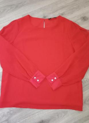 Яскрава червона блуза з мереживними рукавами2 фото