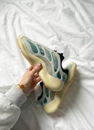 Кросівки adidas yeezy boost 700 v3 beige grey blue2 фото