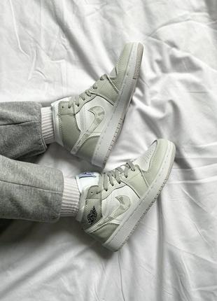 Кроссовки nike air jordan 1 mid grey camo6 фото