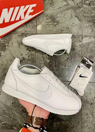 Кроссовки nike cortez