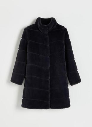 Пальто из искусственного меха
