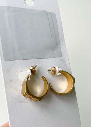 Перекрученные серьги-кольца под золото фирменные трендовые актуальные mango