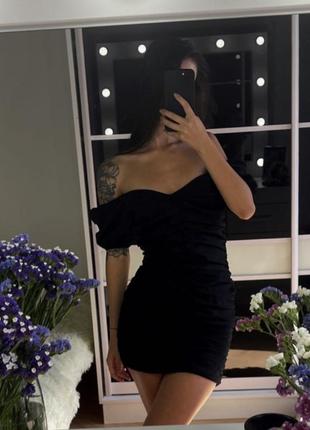 Чёрное мини платье от hm