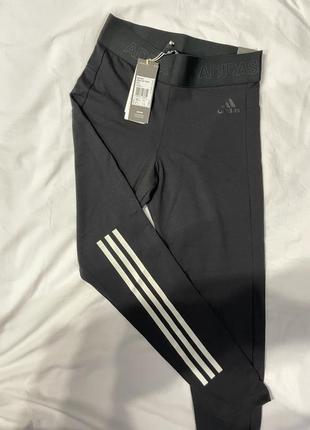 Новые спортивные леггинсы adidas past original размер s ( красиво тянутся) цена магазина 50 евро