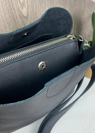Жіноча шкіряна сумка з ланцюжком, якісна сумочка на плече з натуральної шкіри чорна10 фото
