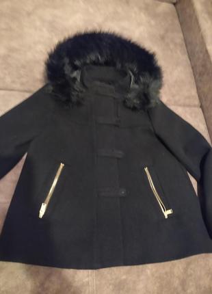 Жіноче пальто  zara basic, розмір м ,з капюшоном