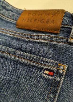 Джинсы tommy hilfiger (брак с ремонтом) р28 рост 303 фото