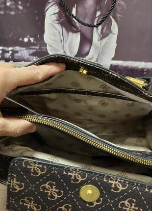 Содержимое сумка guess оригинал рычаг 4