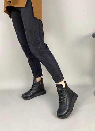 Кроссовки женские кожаные черные демисезонные2 фото