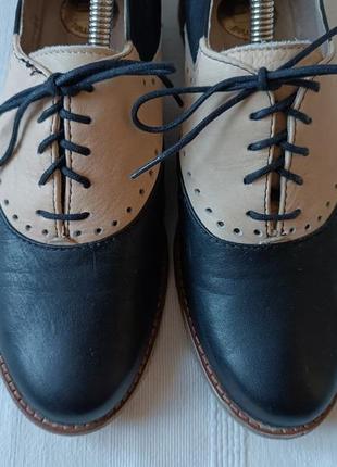 Bull boxer чорно-бежеві жіночі броги р.39 стелька 25,7см