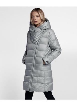 Очень тёплый пуховик nike tech fleece