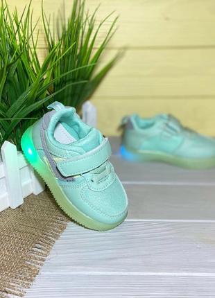 Детские кроссовки 2