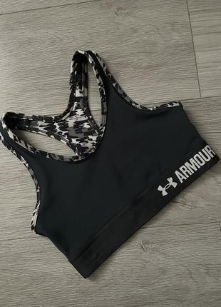 Under armour топ спортивний