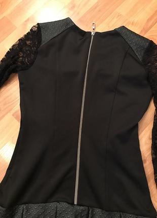 Чорне коротке плаття міні з гіпюром з мереживом з шкіряною спідницею4 фото