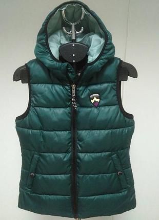 Качественная оригинальная жилетка alpine, уютная и стильная, легкая и теплая