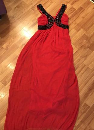 Выпускное вечернее длинное красное платье с камнями лёгкое