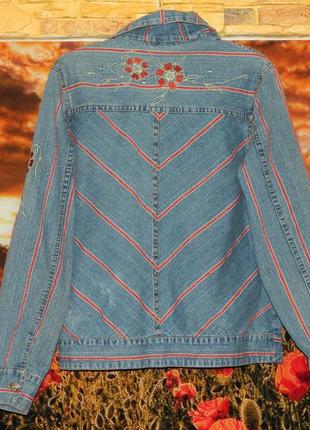 Куртка джинсовая женская синяя с вышитыми цветами размер 44-467 фото