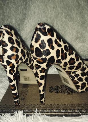 Хит сезона-шикарные туфли в леопардовом принте buffalo london 36 р!2 фото