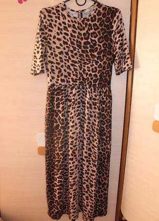 Платья трикотажное в леопардовый принт asos