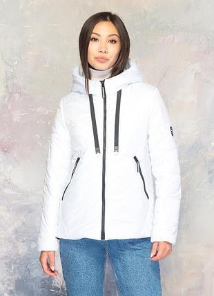 Куртка женская демисезонная 65 / р.42-56/ белый