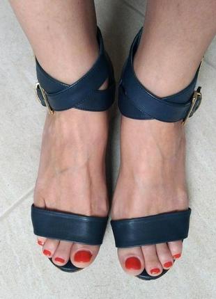 Брендовые, женские, на платформе, удобные сандалии из натуральной кожи4 фото