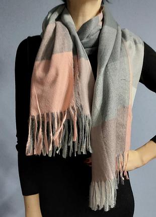 Ніжний і дуже м'який кашеміровий шарф