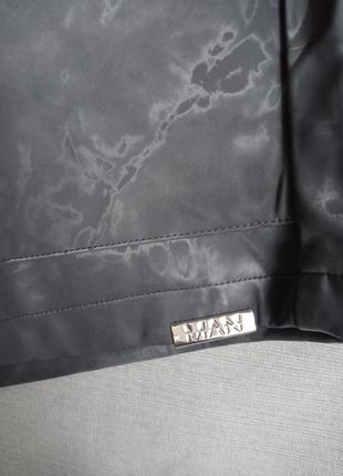 Перламутрові чоловічі шорти карго з карманами4 фото