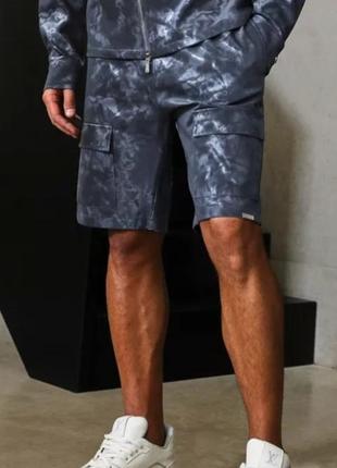 Перламутрові чоловічі шорти карго з карманами1 фото