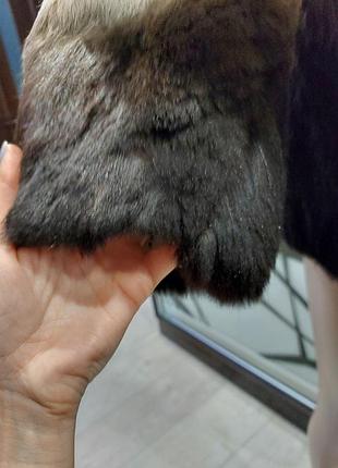 Шуба натуральна з воротом песця шоколадно-молочна 44-46