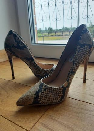 Туфли брендовые