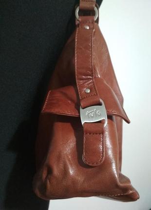 100% кожа фирменная вместительная сумка хобо кожаная качество!3 фото