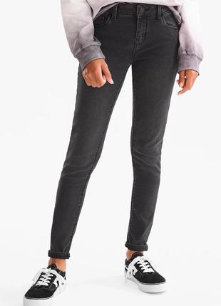 Джинсы детские на девочку c &amp; a