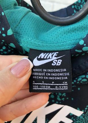 Продам кофточку nike фирменная спортивная кофточка3 фото