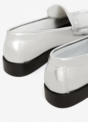 Кожаные серебряные туфли лоферы mango - 37, 38, 403 фото