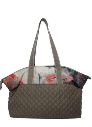Стильна жіноча сумочка із стьобаної плащівки. класична сумка бежева текстильна5 фото