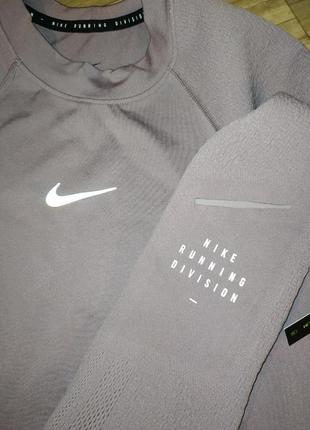 Толстовка nike w nk run dvn top eng knit

спортивная кофта для бега лонгслив8 фото