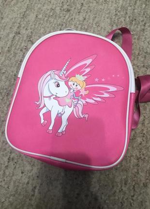 Рюкзак для девочки с единорогом