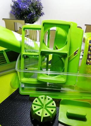 Овощерезка с контейнером и насадками