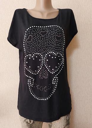 Стильная черная женская футболка с черепом из страз papaya