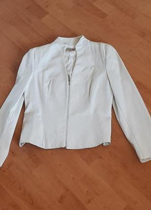 Белая кожаная куртка formula joven 42 размер6 фото