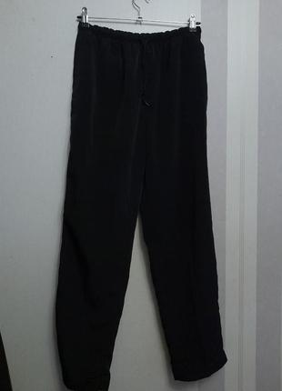 Черный костюм с брюками вышивка пайетки на см6 фото