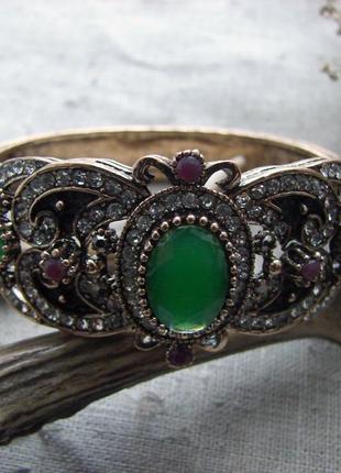 Шикарный крупный браслет с зелеными и розовыми камнями. цвет античное золото2 фото