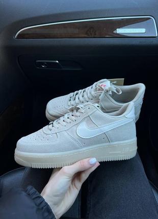 Женские замшевые кроссовки air force 1 low beige2 фото