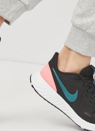 Кроссовки nike revolution 5.