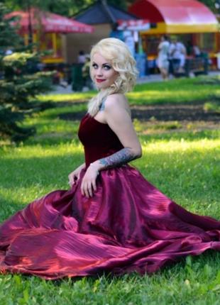 Шикарное бордовое платье пошитое на заказ с корсетом марсала  42-465 фото
